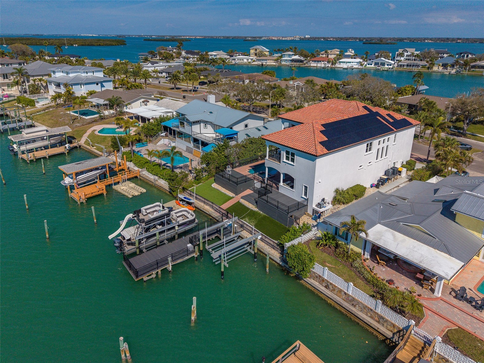 824 Island Way Clearwater Beach FL 33767 - INTERCOASTAL WATERWAY TO GULF TB8481851 image80