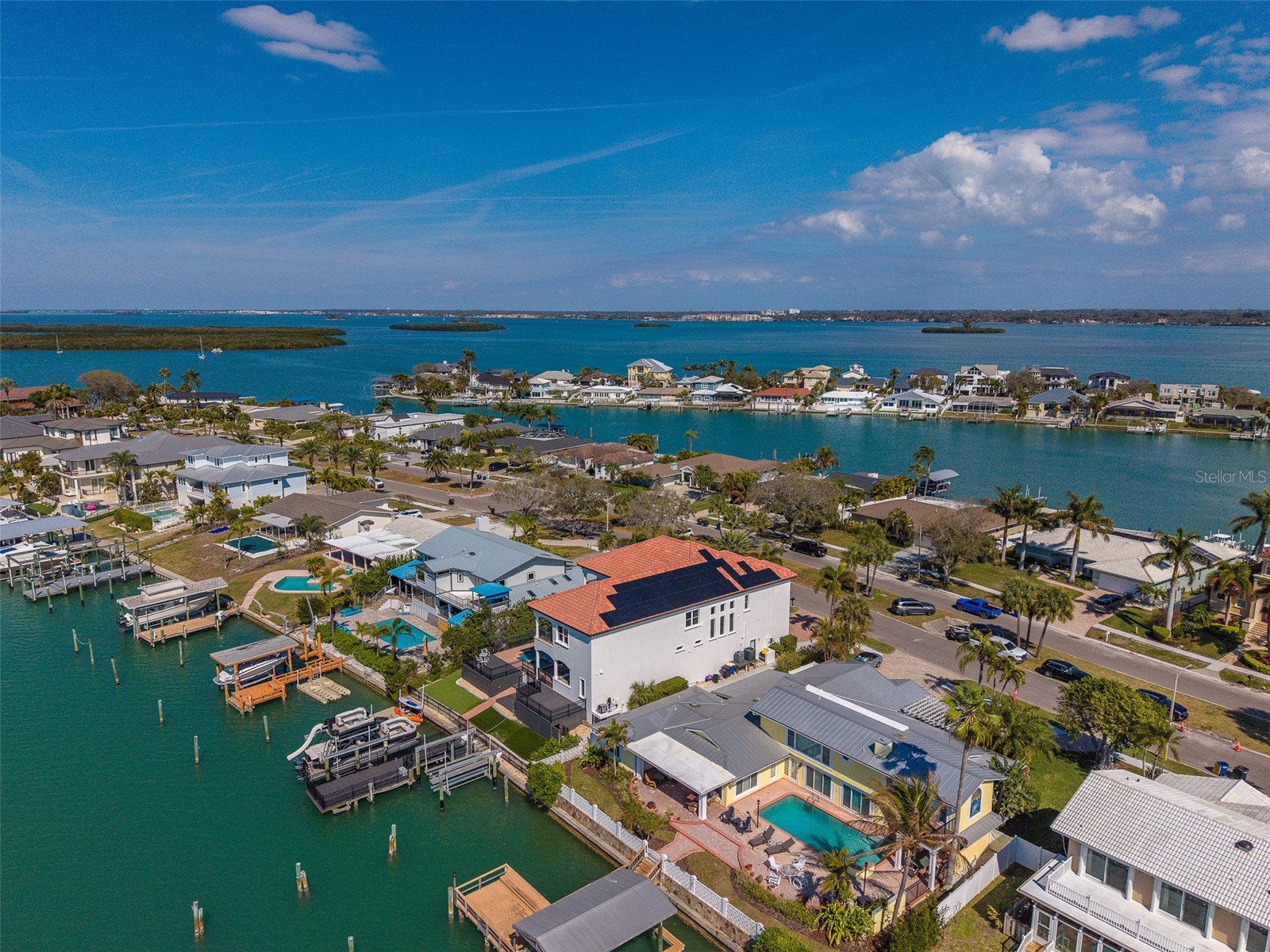 824 Island Way Clearwater Beach FL 33767 - INTERCOASTAL WATERWAY TO GULF TB8481851 image82