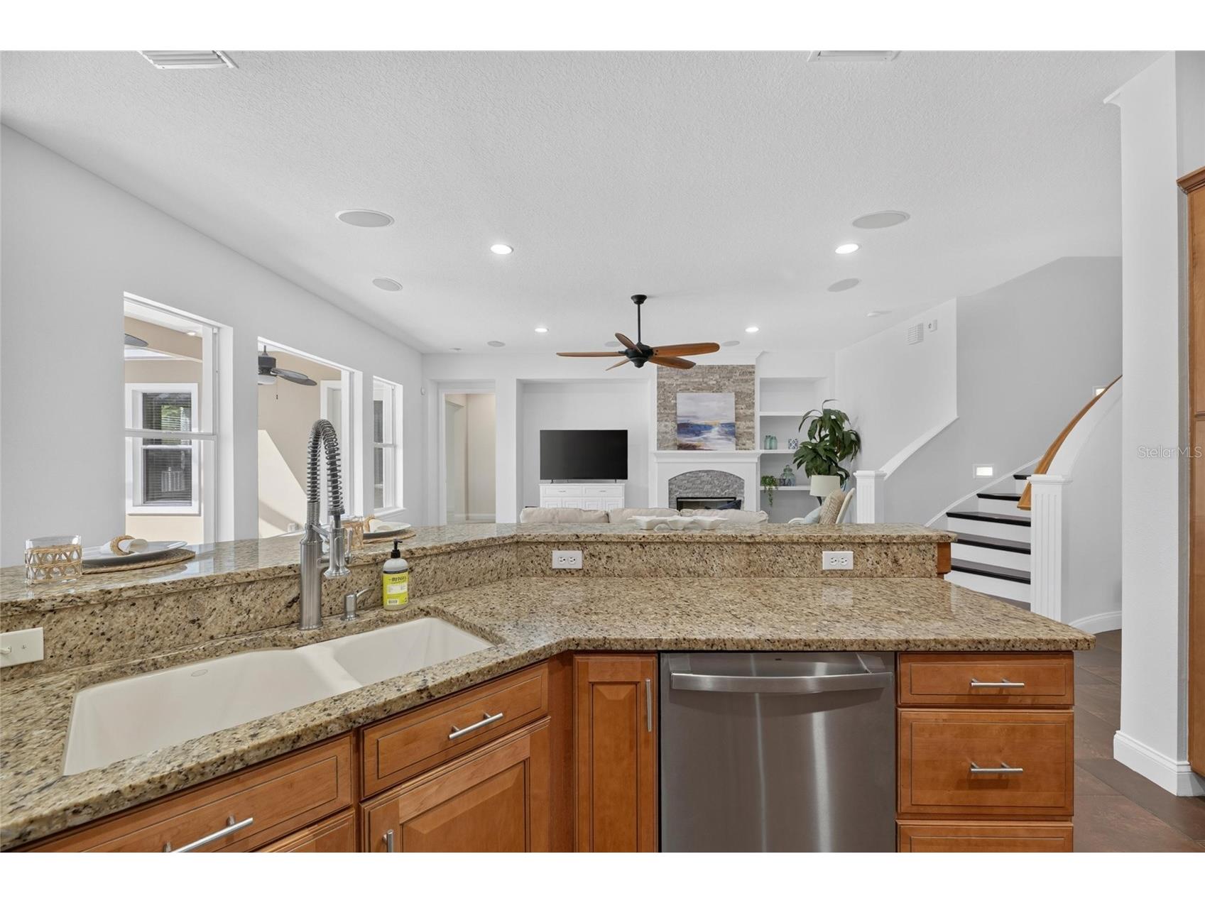 824 Islebay Drive Apollo Beach FL 33572 TB8526655 image31