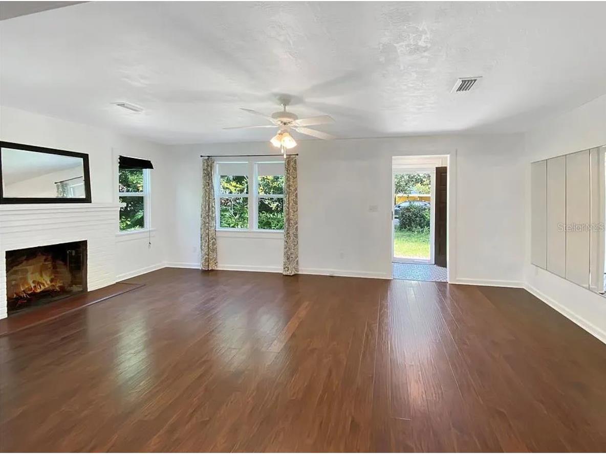 824 NE 9th Avenue Gainesville FL 32601 TB8515312 image13