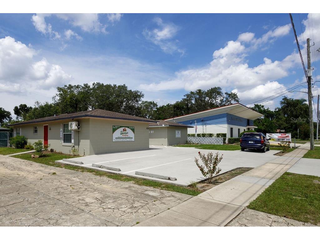 824 Paul Street Orlando FL 32808 O6143784 image1