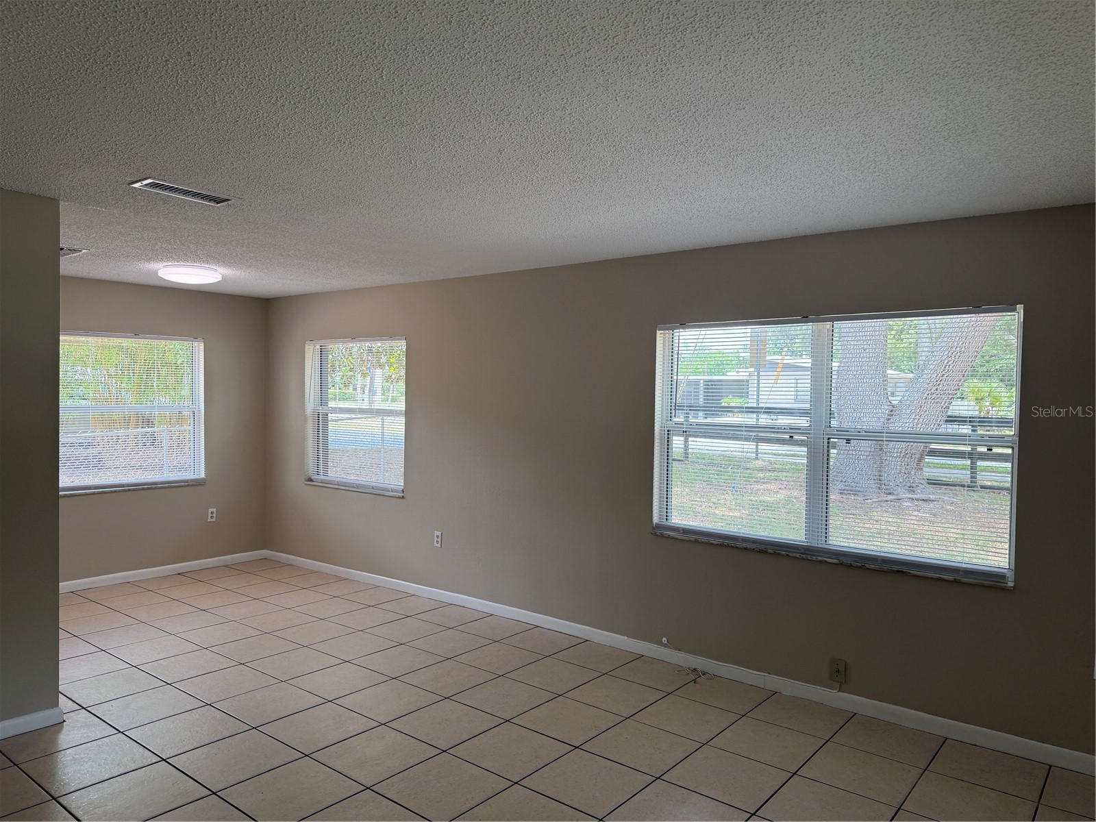 824 S Lone Oak Drive #A Leesburg FL 34748 G5113565 image4