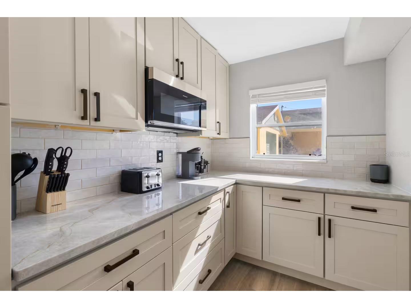 824 Seabreeze Drive Ruskin FL 33570 TB8477879 image8
