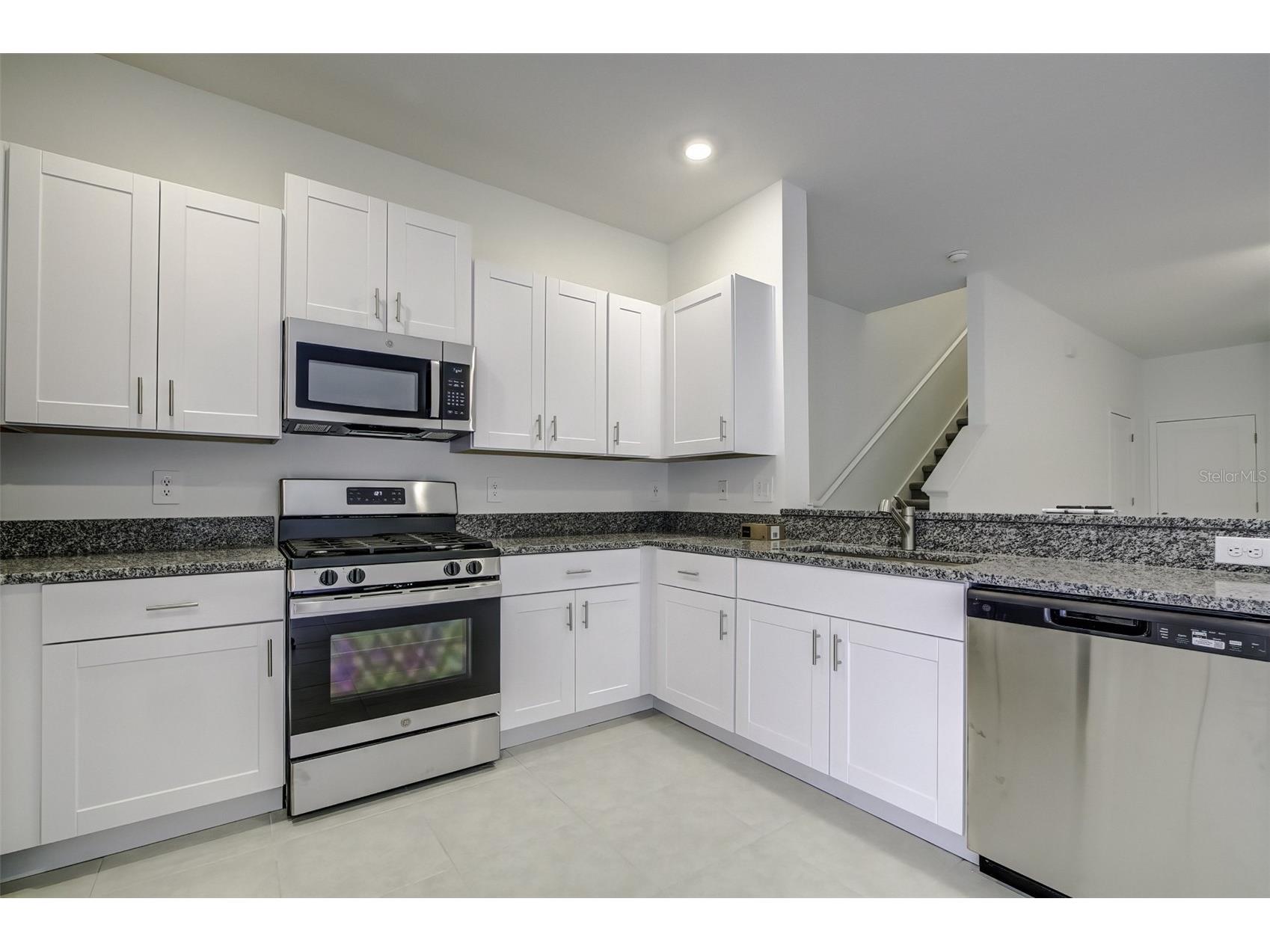 8240 Corner Pine Way New Port Richey FL 34655 TB8513522 image31