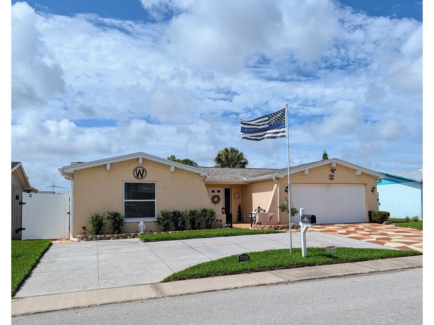 8240 Penwood Drive Port Richey FL 34668 W7886385 image1