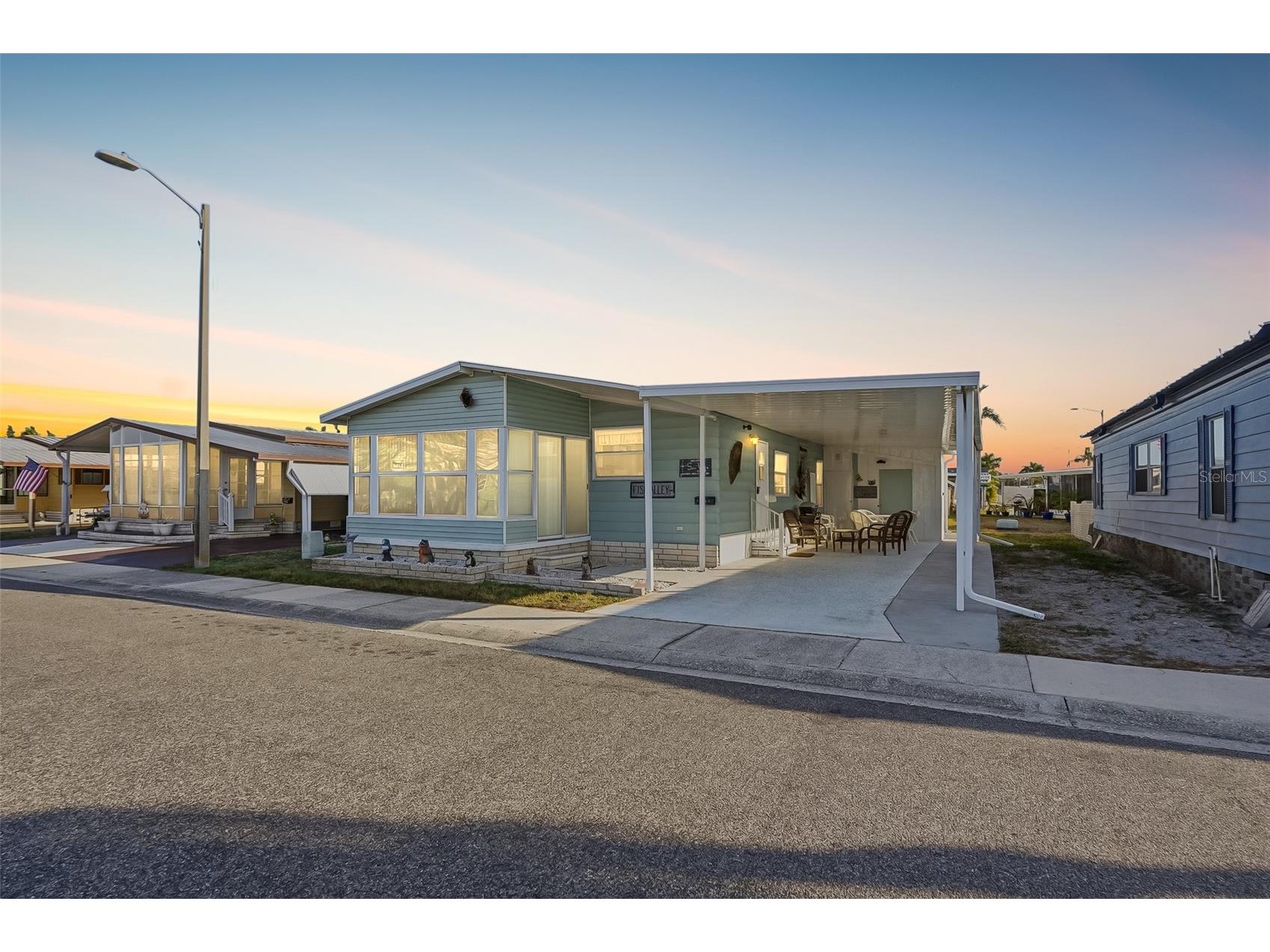 82403 New Circle Drive N Pinellas Park FL 33781 TB8477796 image1