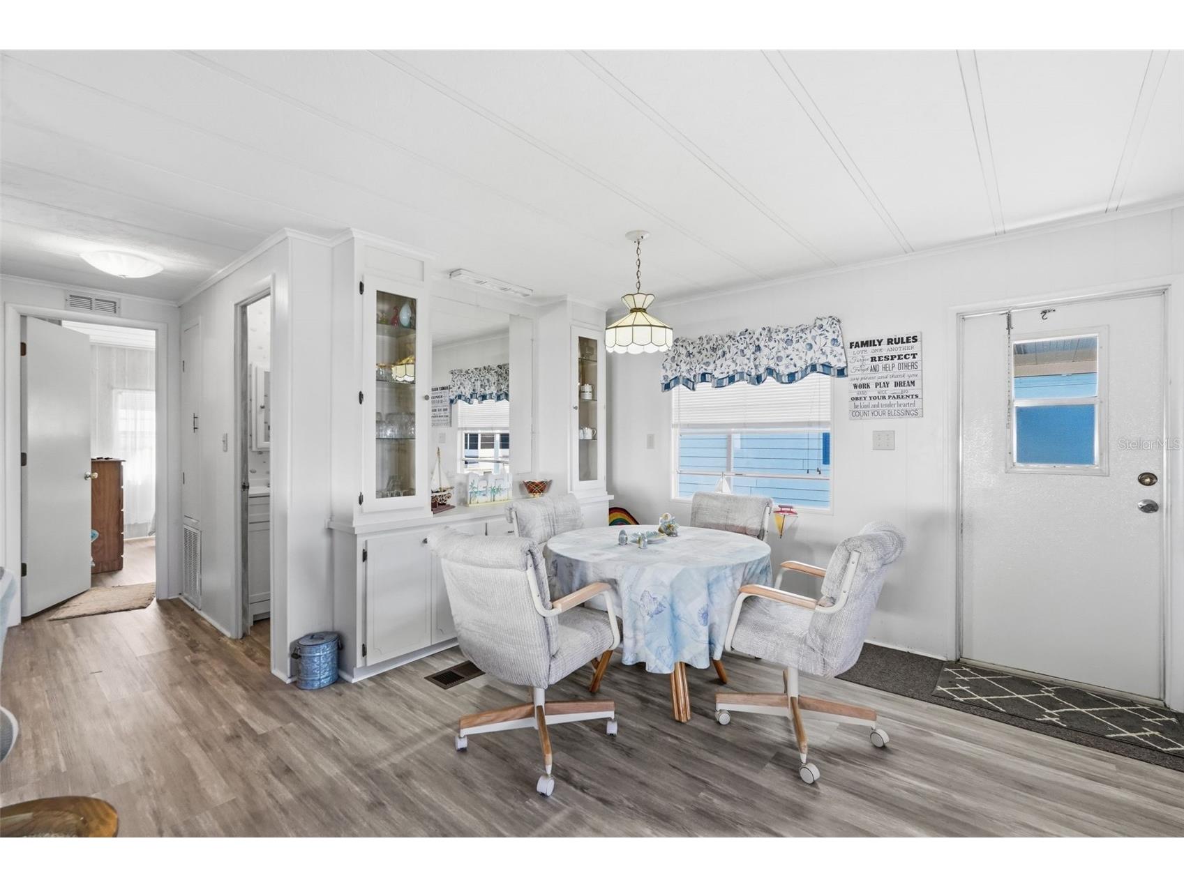 82403 New Circle Drive N Pinellas Park FL 33781 TB8477796 image5