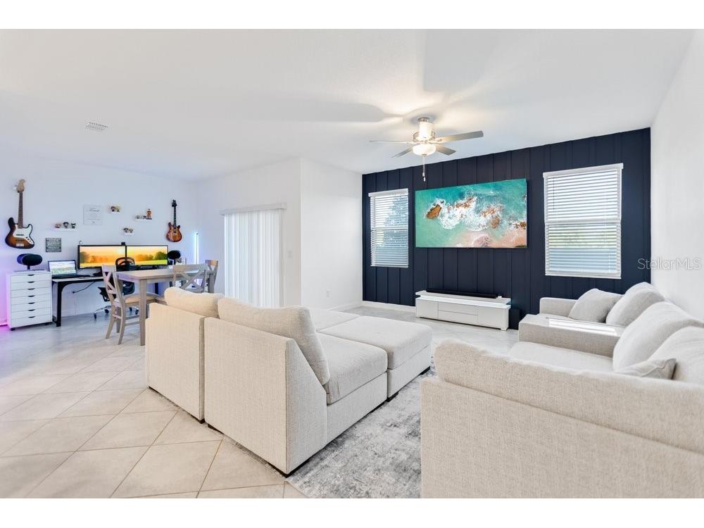 8241 Corner Pine Way New Port Richey FL 34655 W7882889 image4