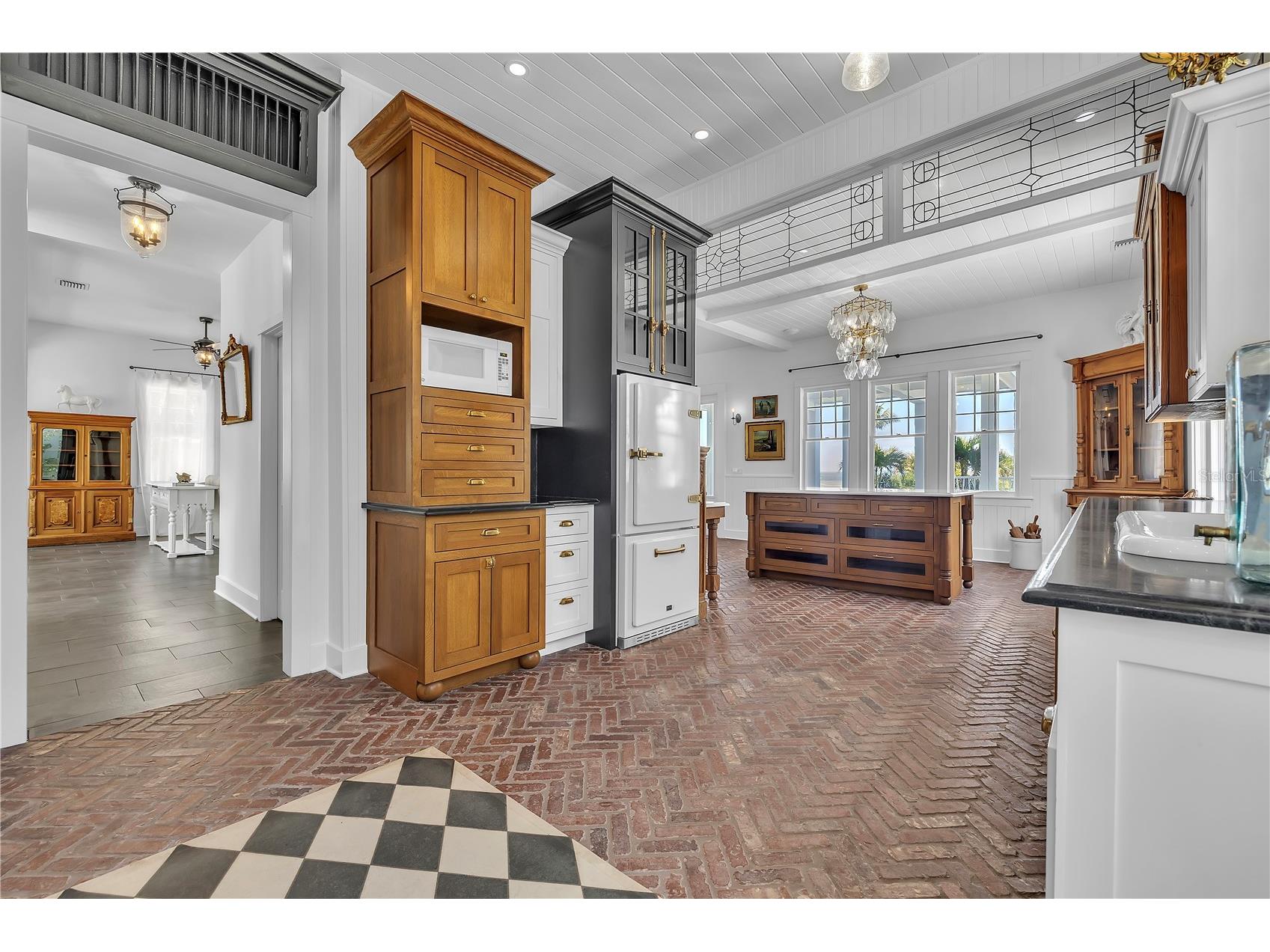 8241 Main Street Bokeelia FL 33922 C7522372 image36