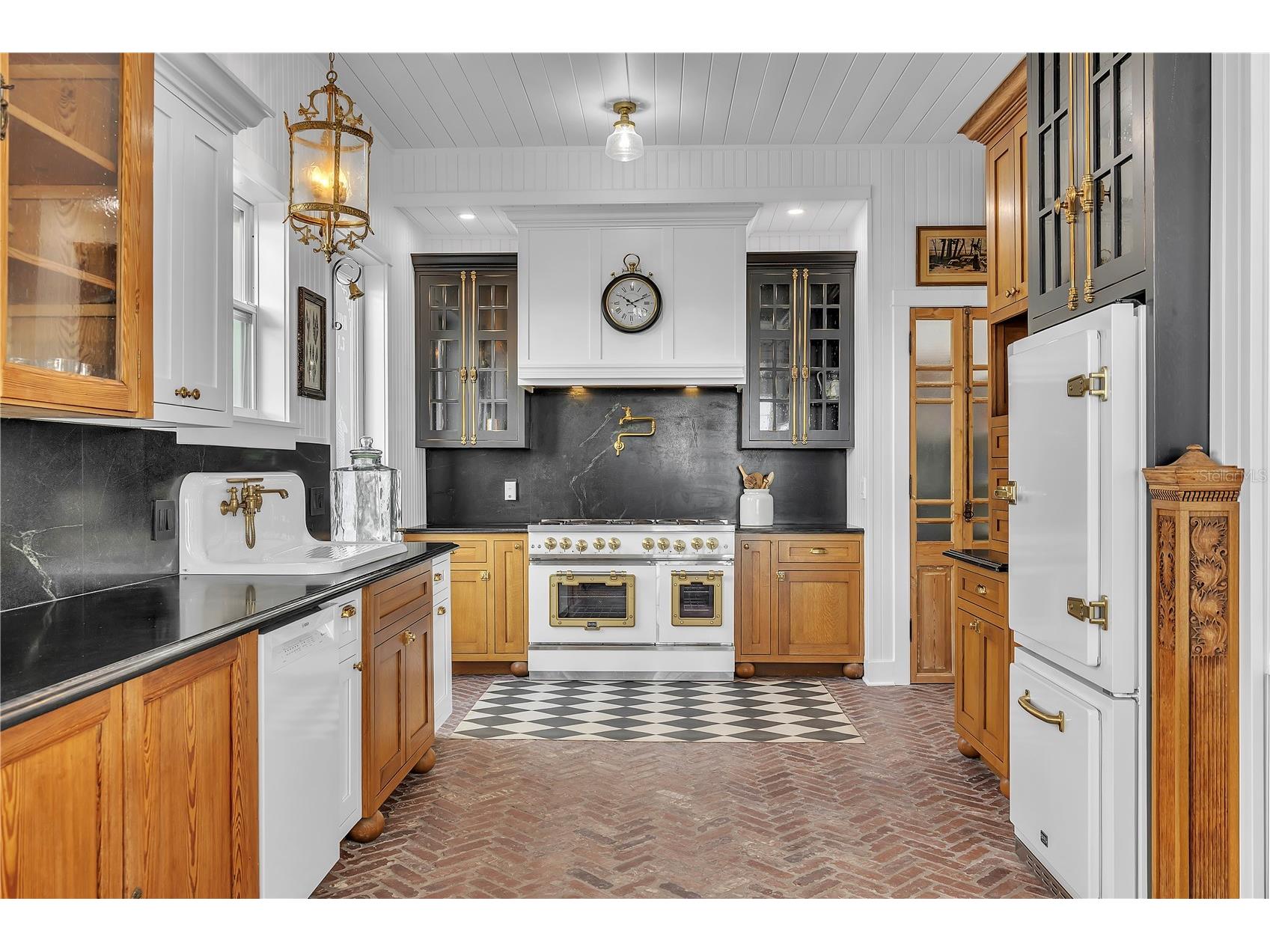 8241 Main Street Bokeelia FL 33922 C7522372 image4