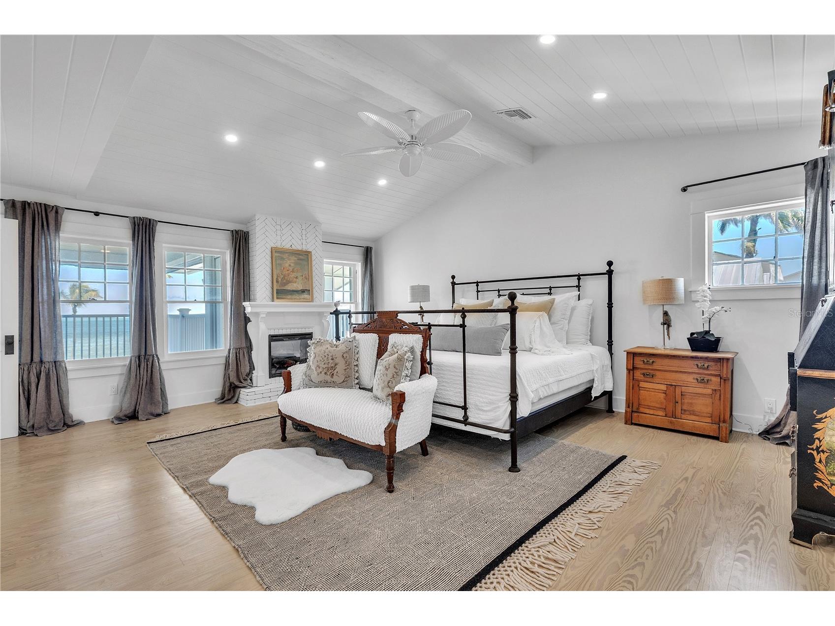 8241 Main Street Bokeelia FL 33922 C7522372 image6