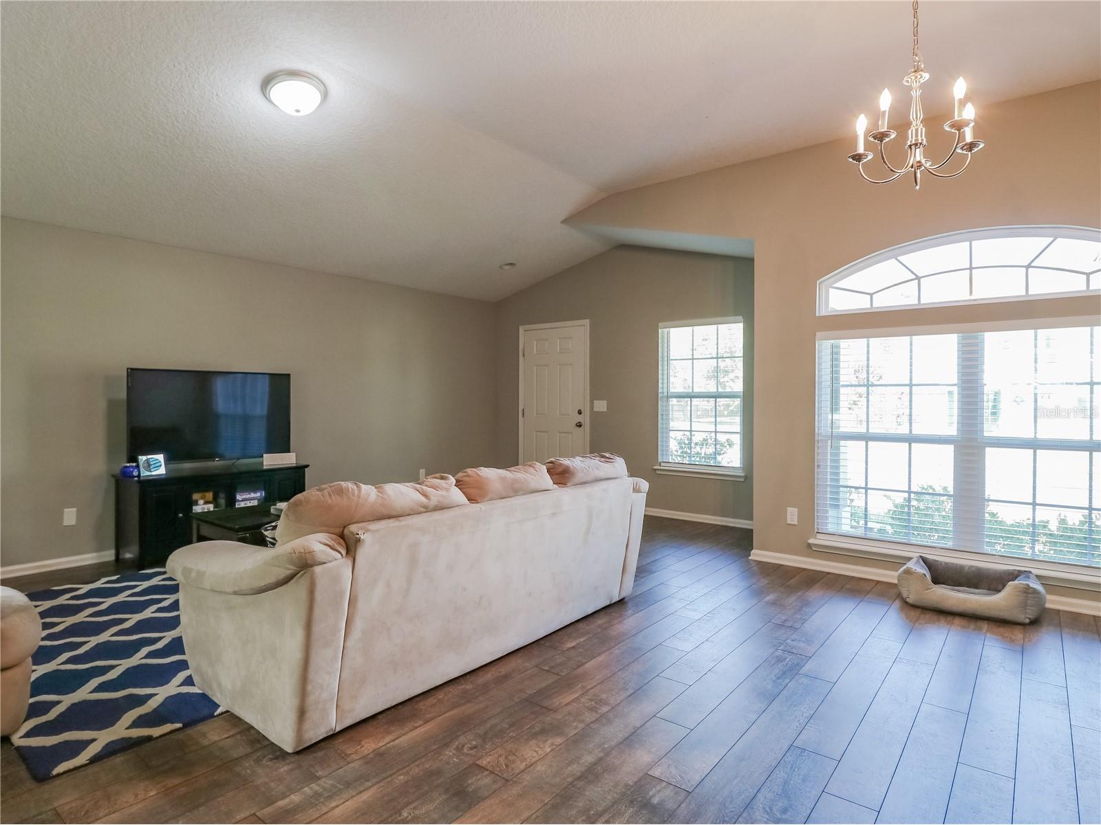 8241 NW 54th Street Gainesville FL 32653 GC541426 image4
