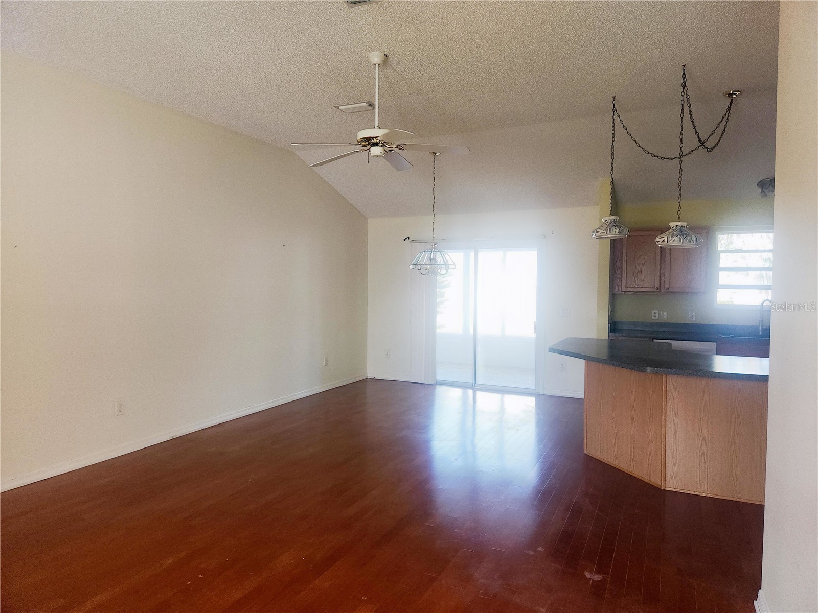 8241 SE 176th Lawson Loop The Villages FL 32162 V4946954 image5