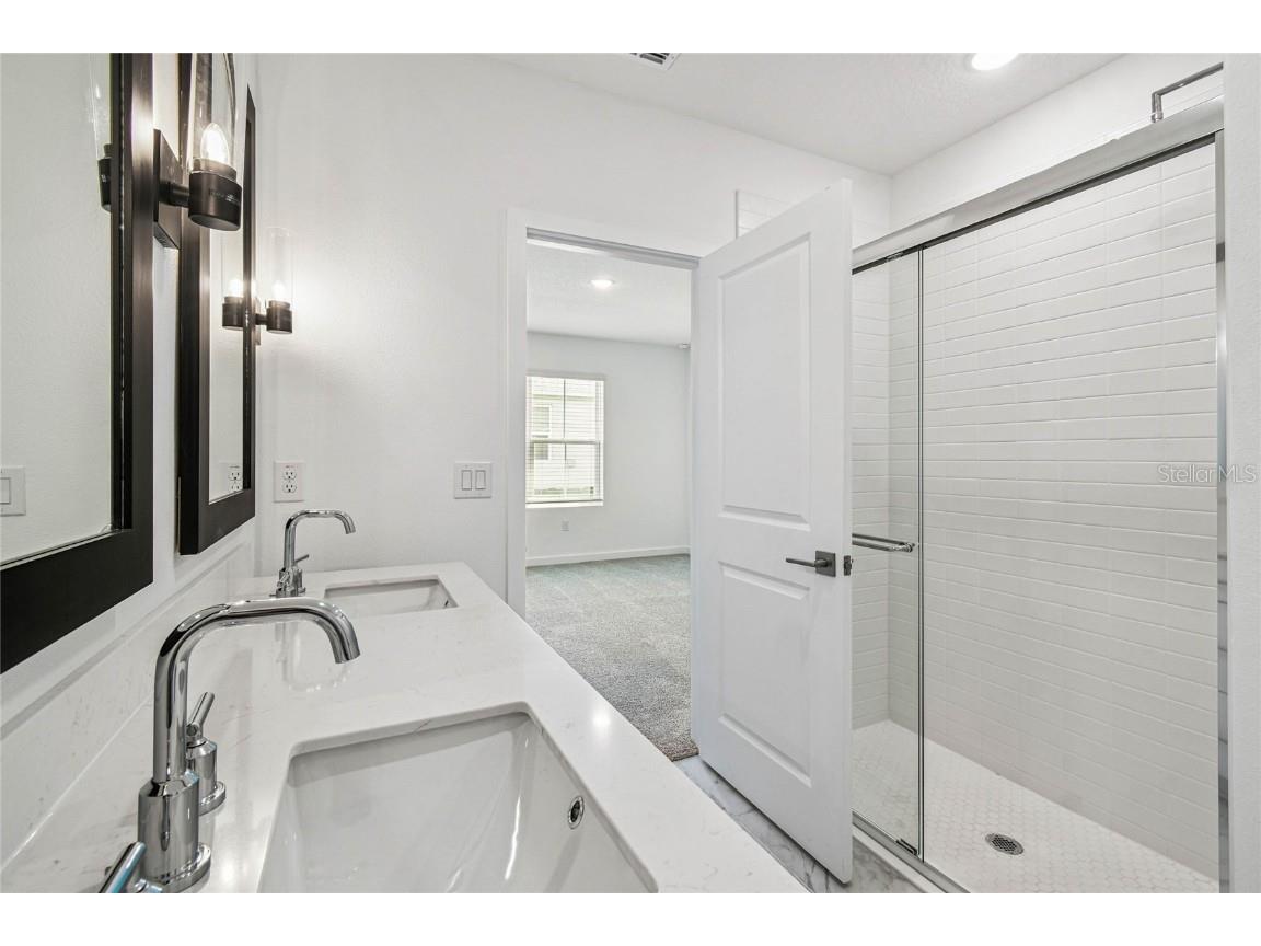 8241 Wakefield #32 Dunnellon FL 34434 O6355961 image28