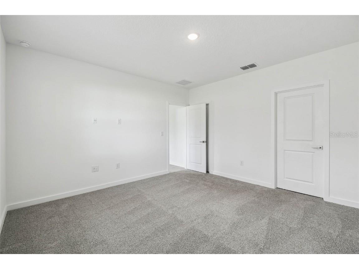 8241 Wakefield #32 Dunnellon FL 34434 O6355961 image36