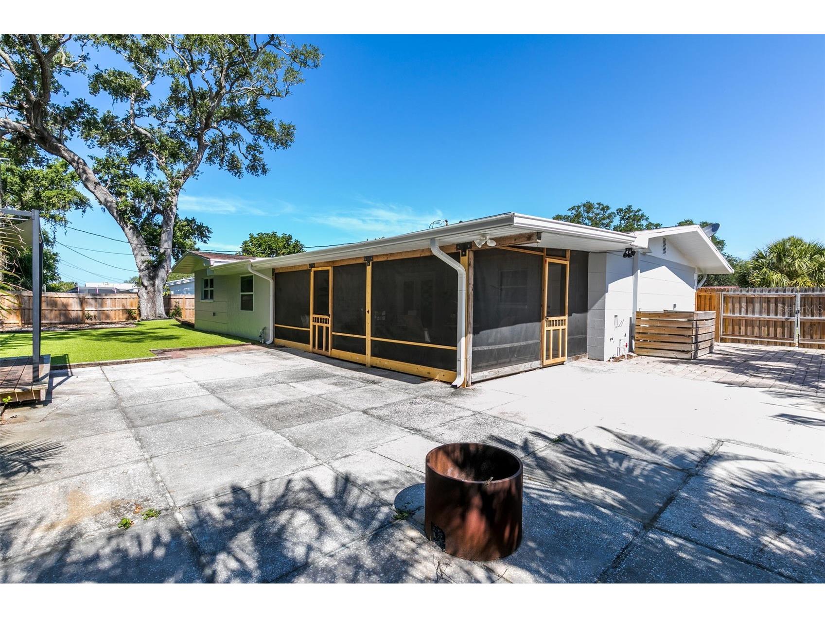 8242 31st Terrace N Saint Petersburg FL 33710 TB8503341 image40
