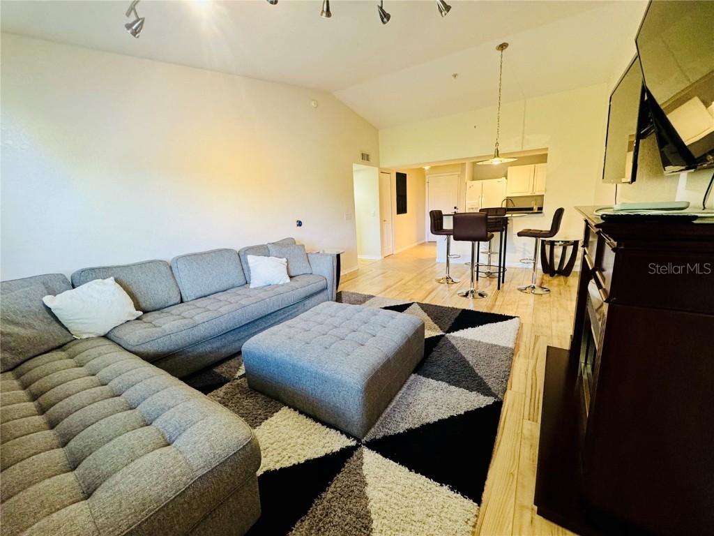 8244 Key Royal Circle #633 Naples FL 34119 C7511954 image22