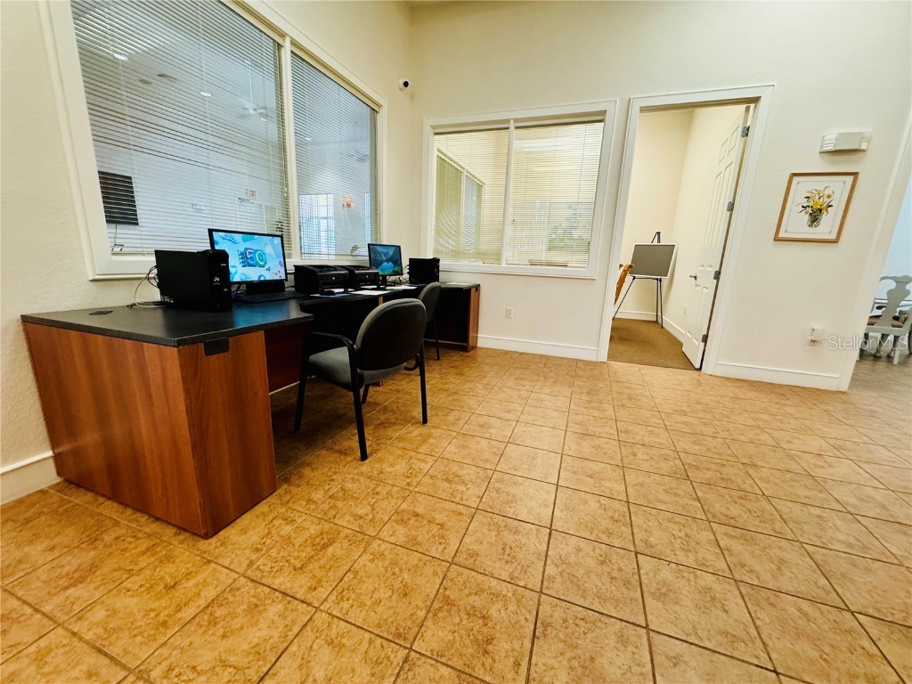 8244 Key Royal Circle #633 Naples FL 34119 C7511954 image28