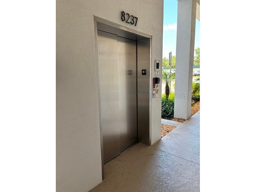 8245-8249 S Vicela Drive N #6 & 7 Sarasota FL 34240 A4697948 image40