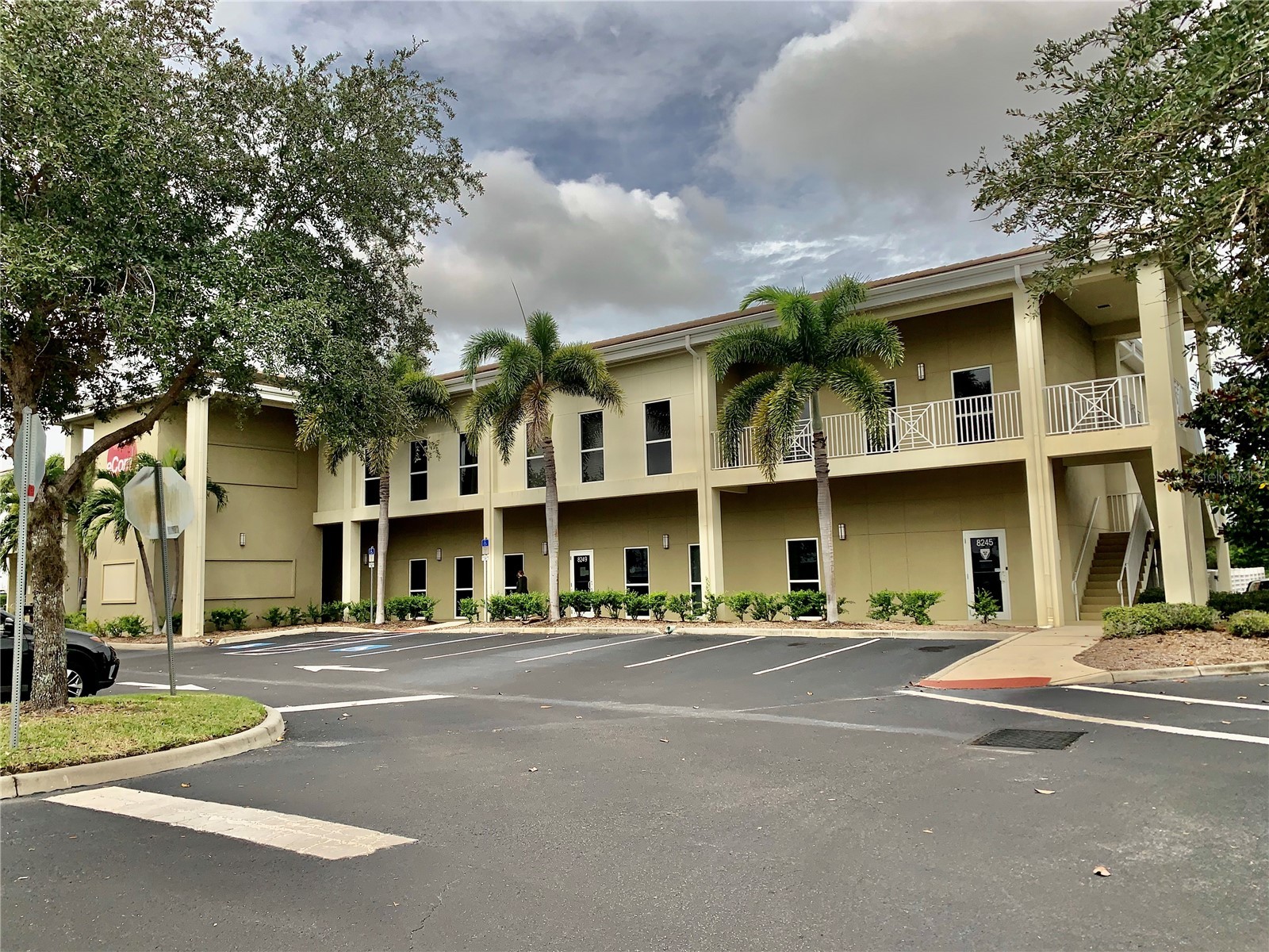 8245-8249 Vicela Drive #6 & 7 Sarasota FL 34240 A4691985 image1