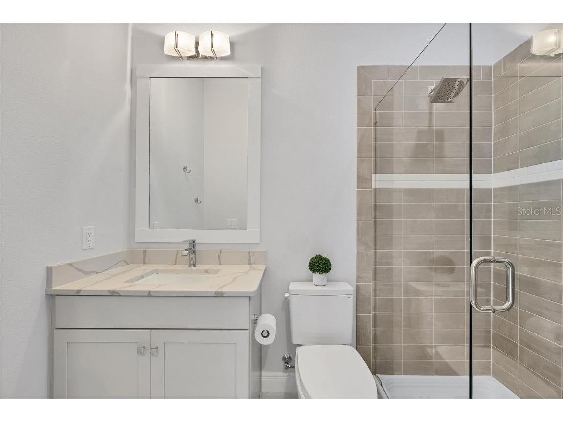 8245 Grande Shores Drive Sarasota FL 34240 N6139475 image24