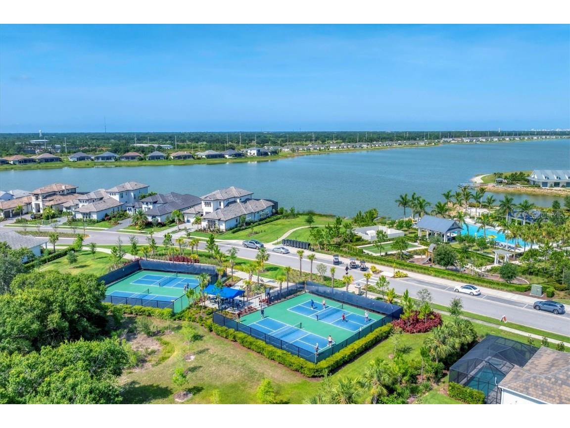 8245 Grande Shores Drive Sarasota FL 34240 N6139475 image88