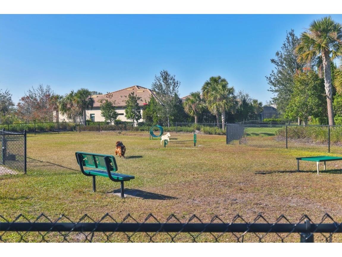 8245 Grande Shores Drive Sarasota FL 34240 N6139475 image90