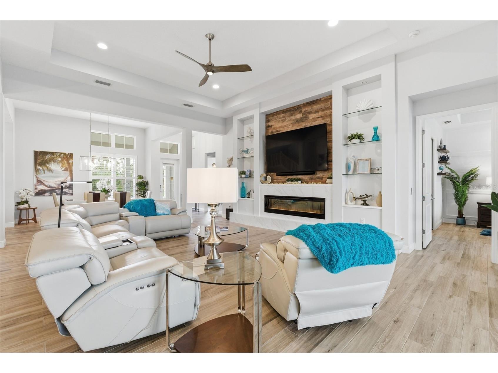 8245 Grande Shores Drive Sarasota FL 34240 TB8492764 image14