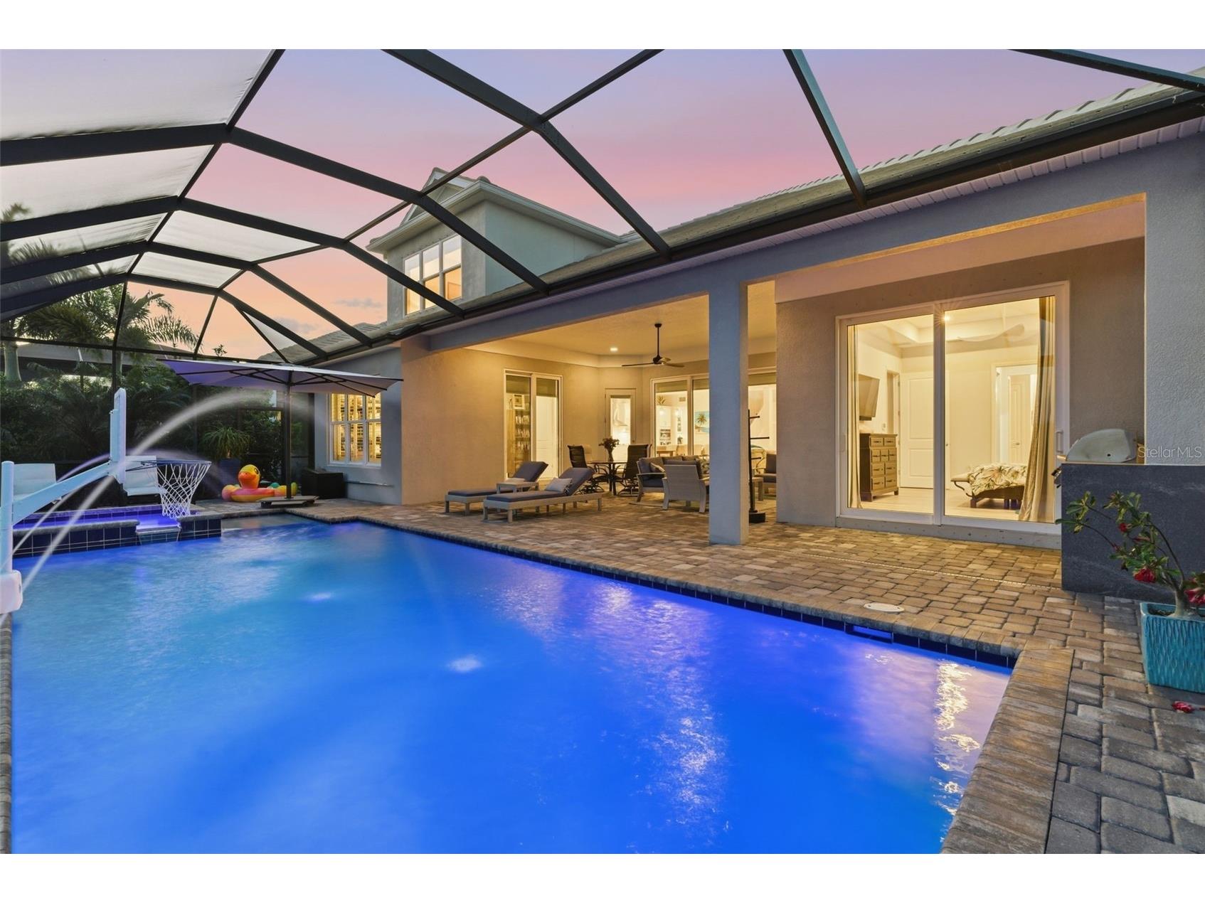 8245 Grande Shores Drive Sarasota FL 34240 TB8492764 image2