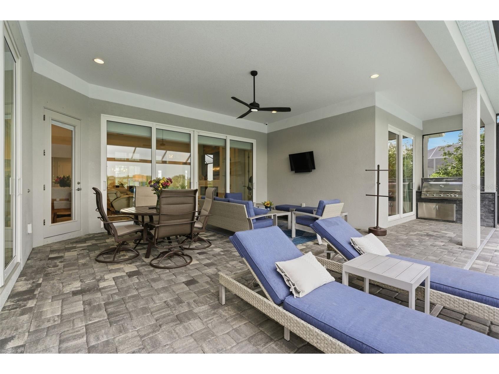 8245 Grande Shores Drive Sarasota FL 34240 TB8492764 image21