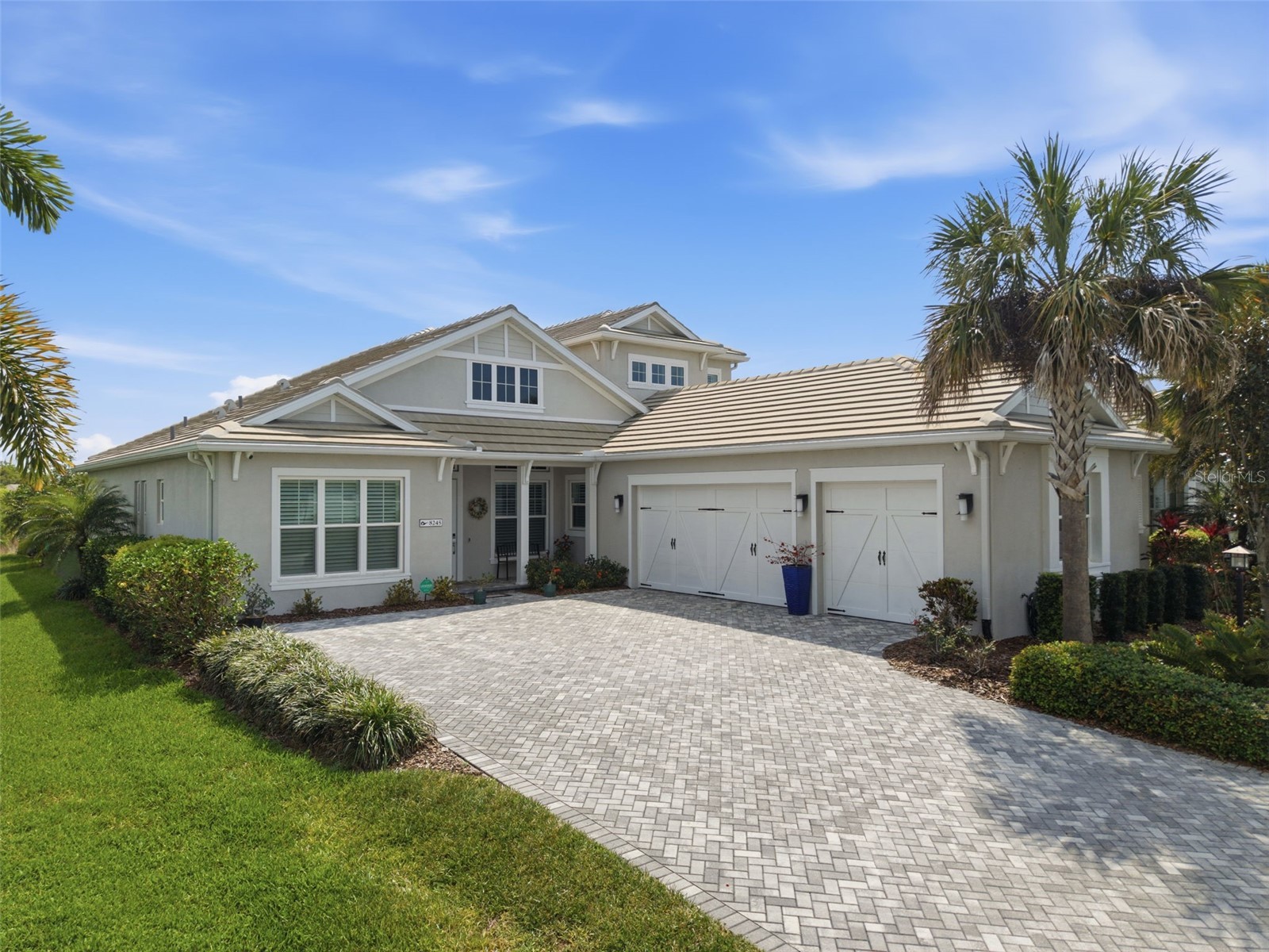 8245 Grande Shores Drive Sarasota FL 34240 TB8492764 image3