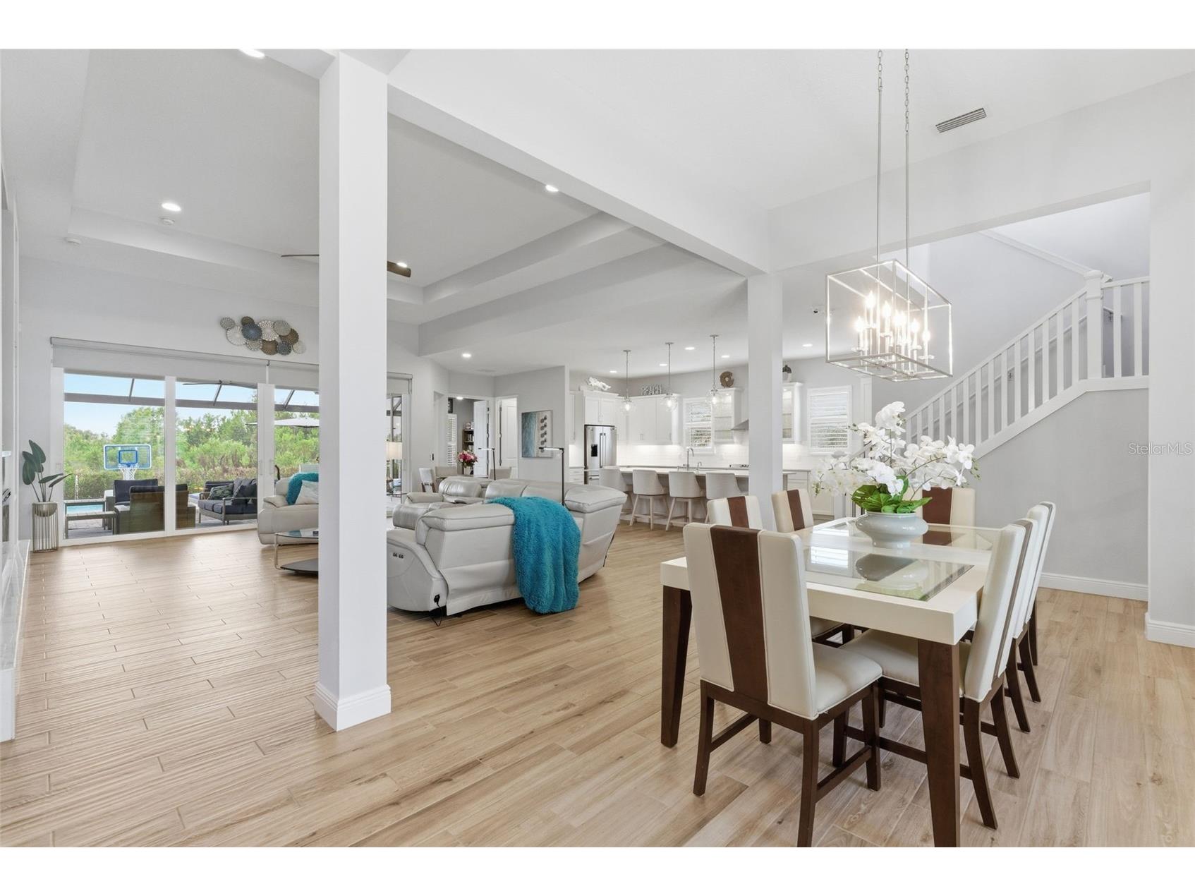8245 Grande Shores Drive Sarasota FL 34240 TB8492764 image4