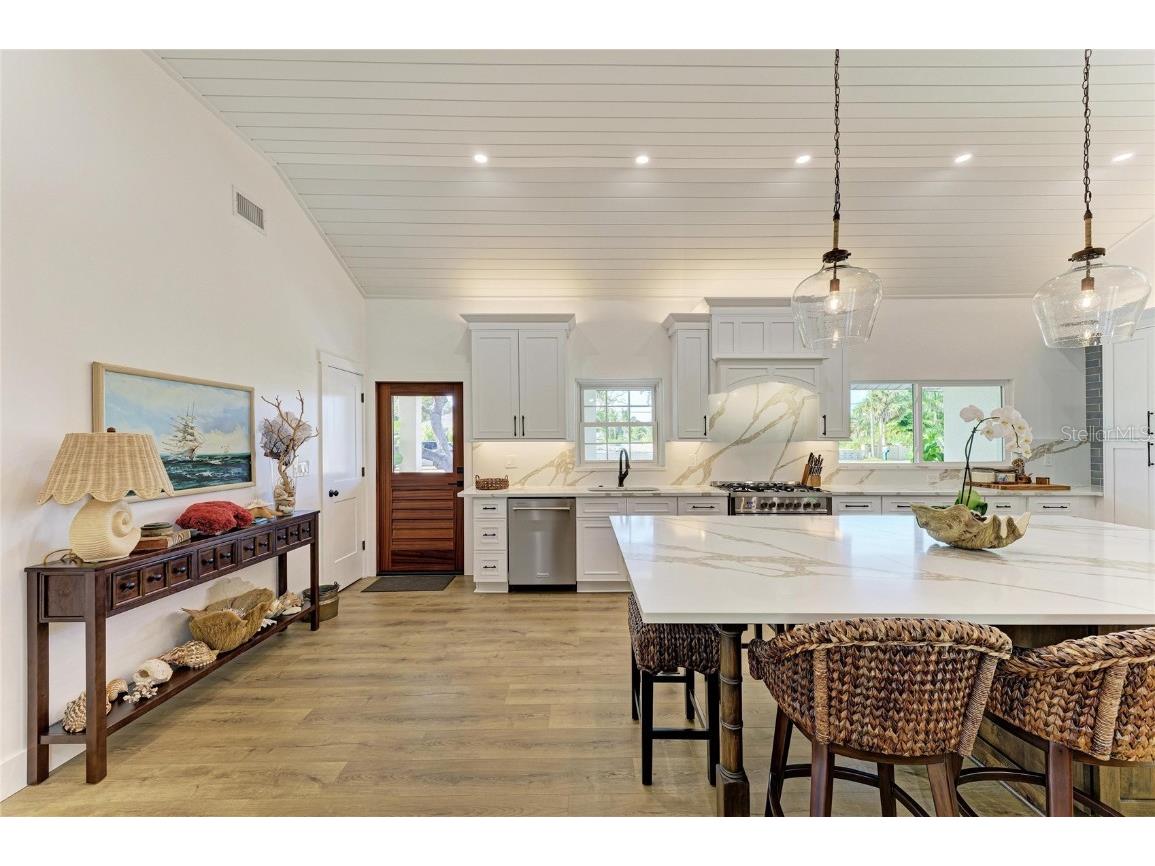 8245 Longbay Boulevard Sarasota FL 34243 A4670835 image10