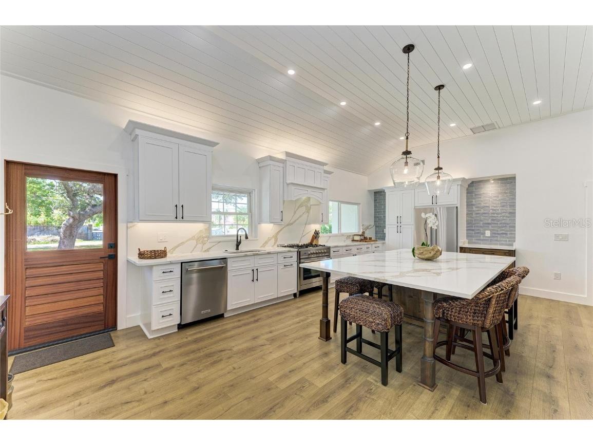 8245 Longbay Boulevard Sarasota FL 34243 A4670835 image16