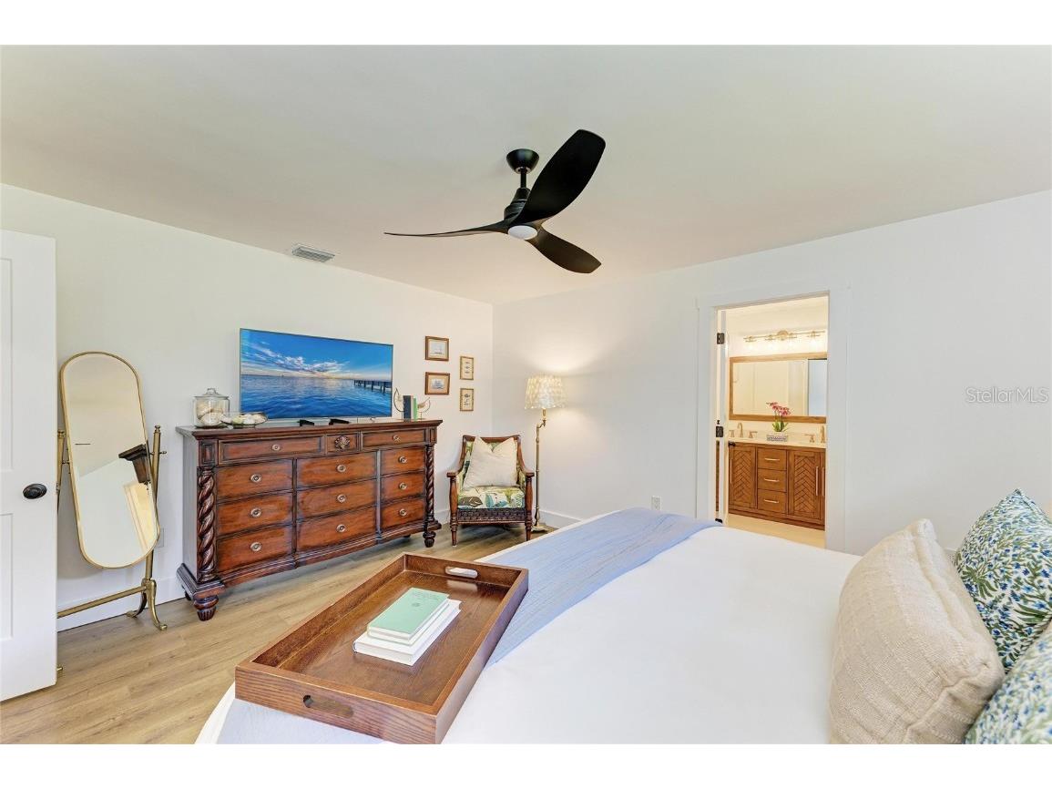 8245 Longbay Boulevard Sarasota FL 34243 A4670835 image27