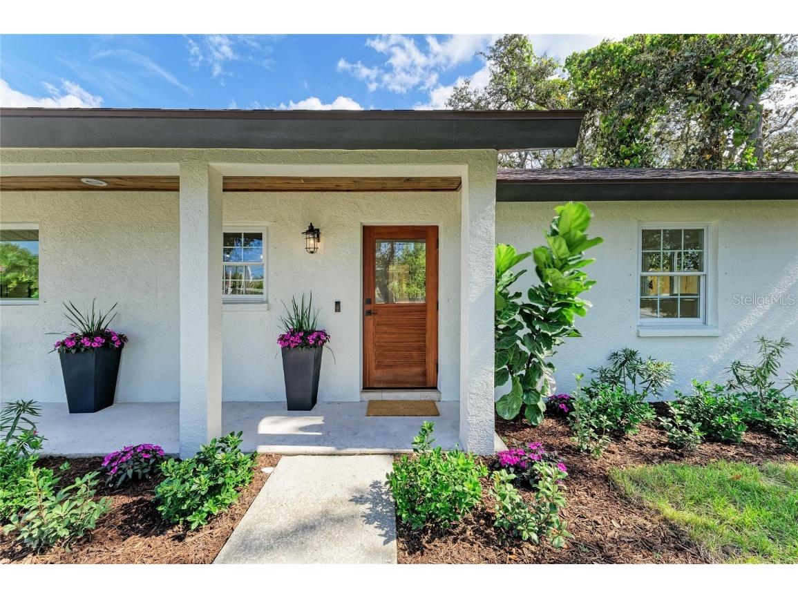 8245 Longbay Boulevard Sarasota FL 34243 A4670835 image3