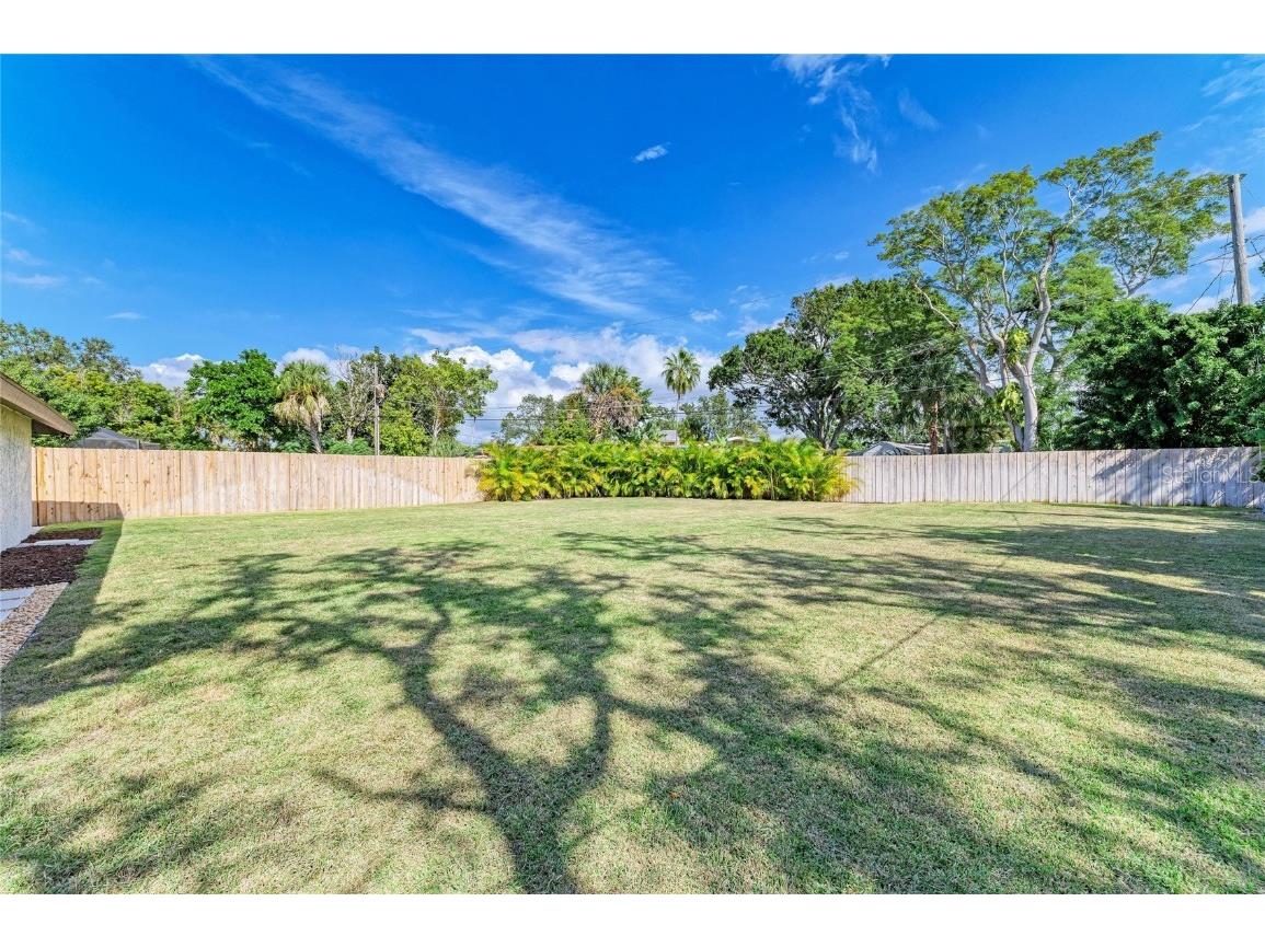 8245 Longbay Boulevard Sarasota FL 34243 A4670835 image38