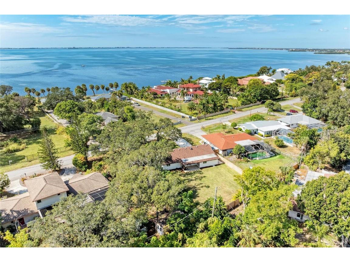 8245 Longbay Boulevard Sarasota FL 34243 A4670835 image41