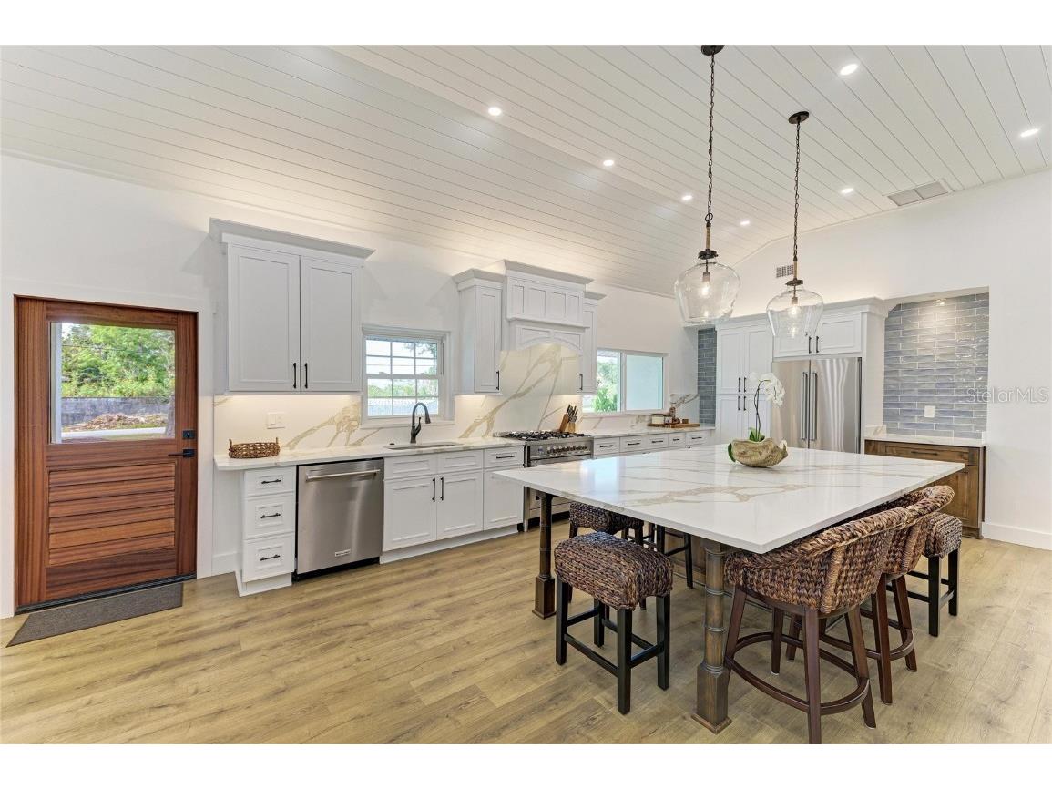 8245 Longbay Boulevard Sarasota FL 34243 A4670835 image9