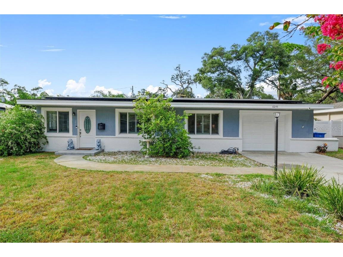 8245 Yardley Avenue N Saint Petersburg FL 33710 U8208128 image1