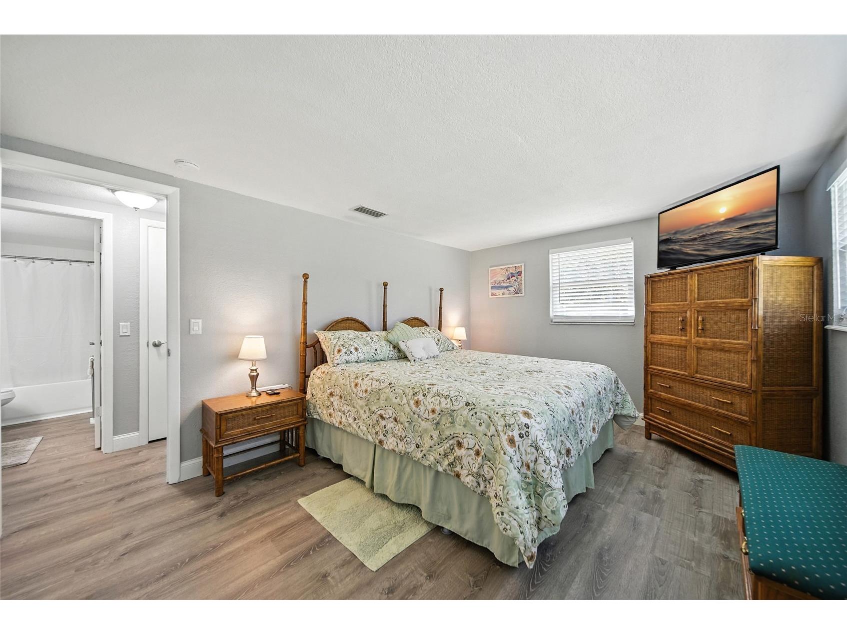 8248 Tanglewood Drive New Port Richey FL 34654 TB8425377 image15