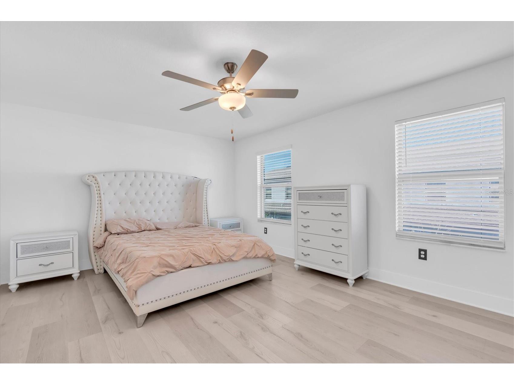 8249 Crescent Oaks Drive New Port Richey FL 34655 W7883804 image17