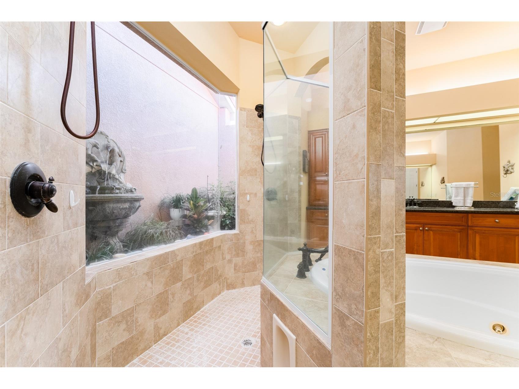 825 Birdie Way Apollo Beach FL 33572 TB8429673 image32