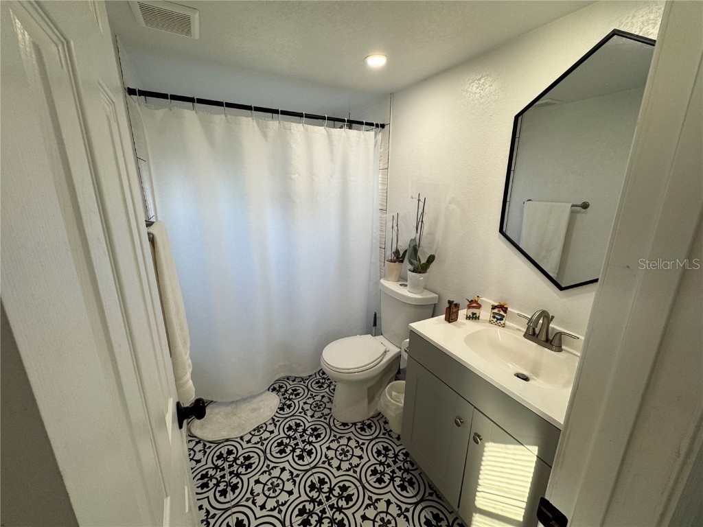 825 Cr 481 Lake Panasoffkee FL 33538 O6281687 image7