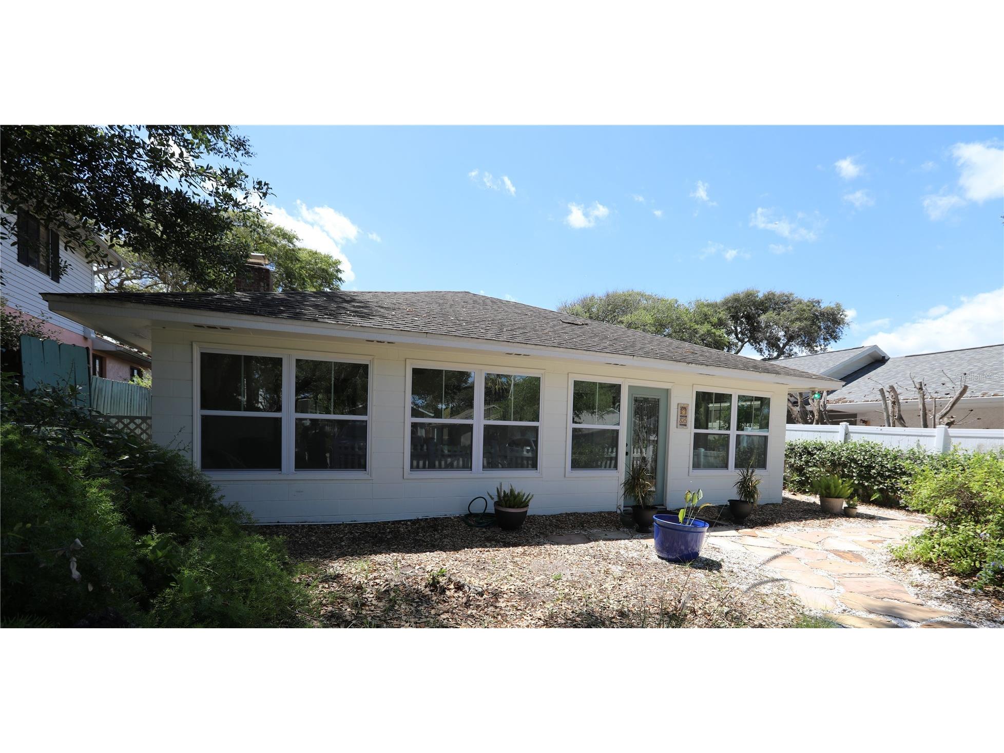 825 E 23rd Avenue New Smyrna Beach FL 32169 NS1088146 image1