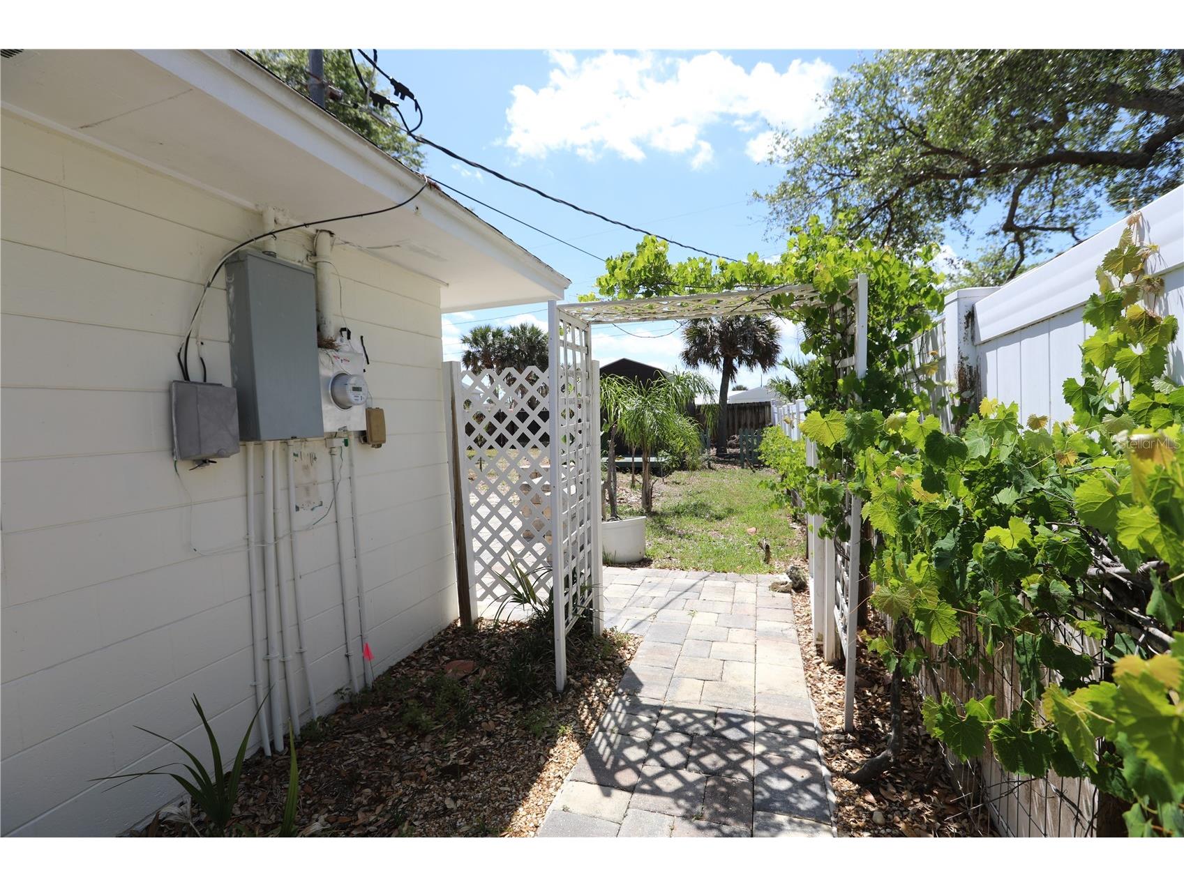 825 E 23rd Avenue New Smyrna Beach FL 32169 NS1088146 image50