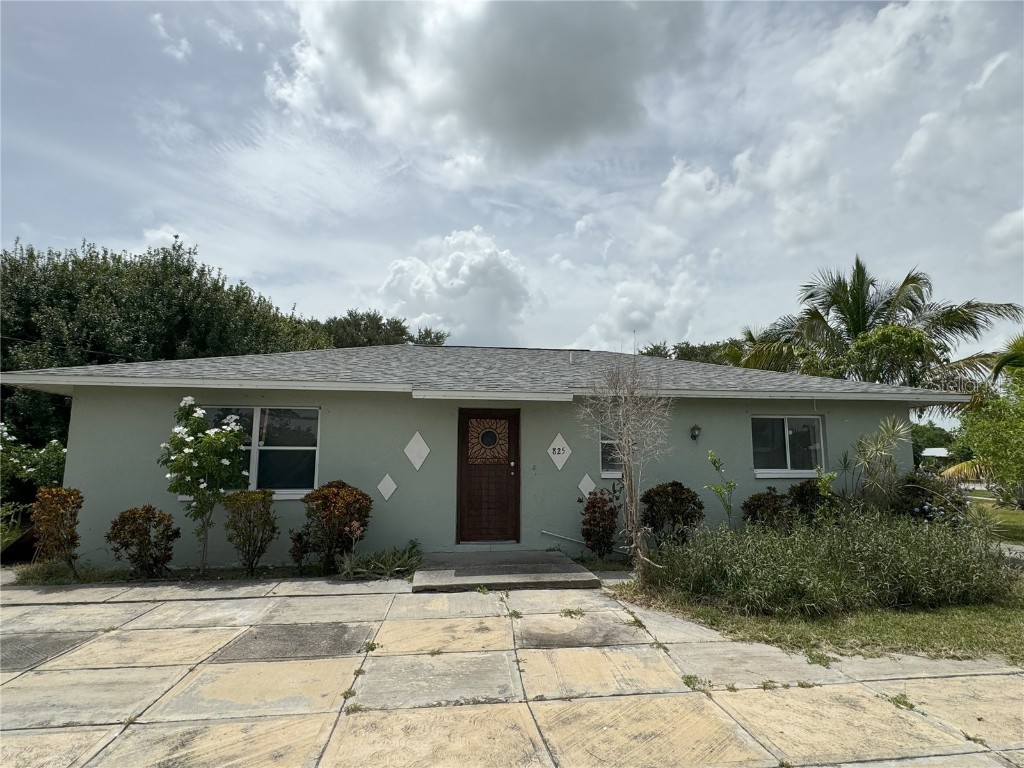825 Glades Street Immokalee FL 34142 C7495080 image1