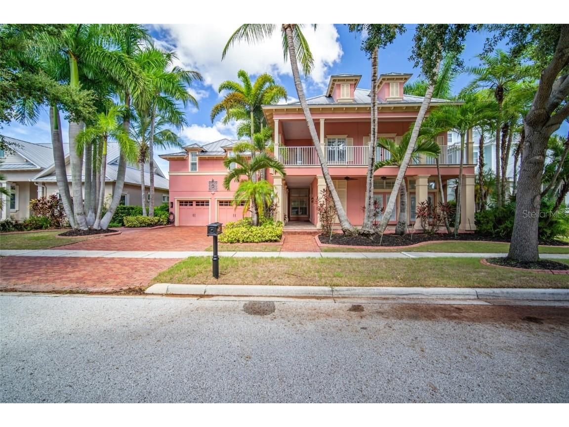 825 Islebay Drive Apollo Beach FL 33572 - TAMPA BAY T3552932 image1