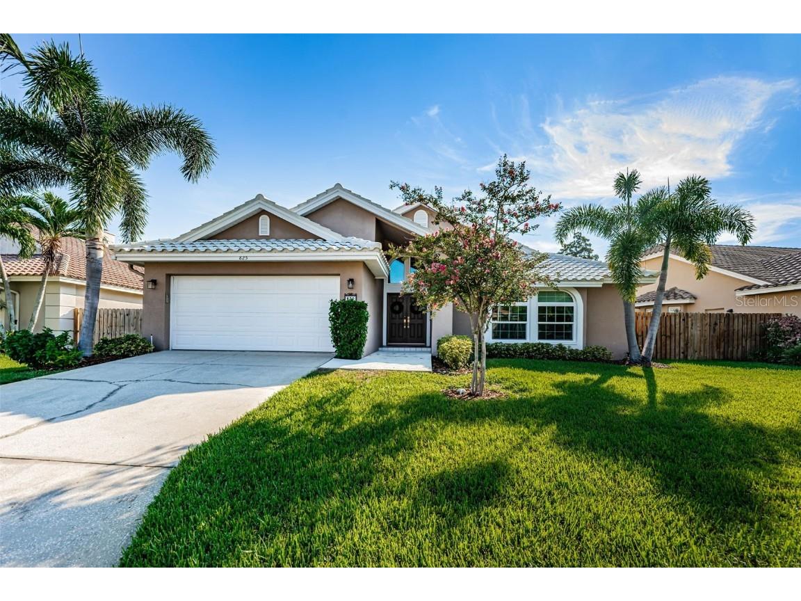825 Live Oak Terrace NE Saint Petersburg FL 33703 U8209699 image1