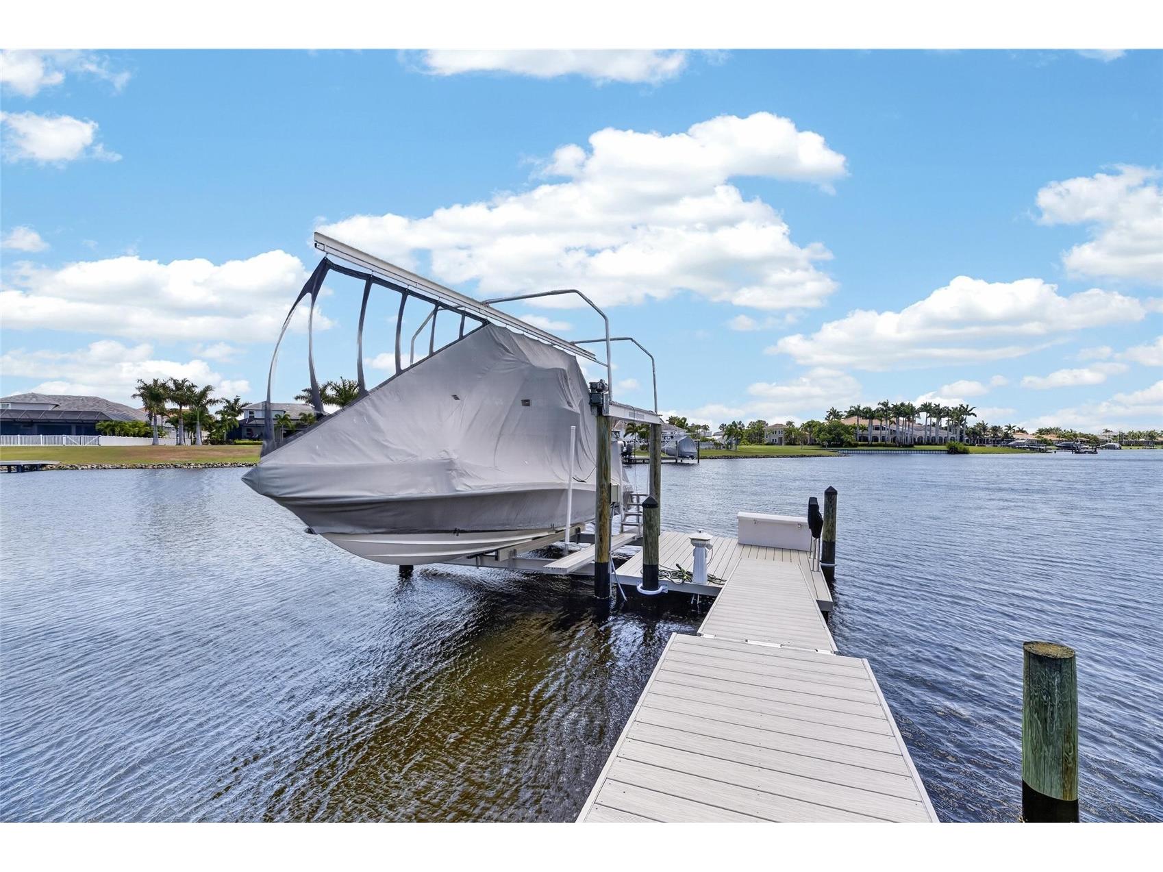 825 Manns Harbor Drive Apollo Beach FL 33572 TB8520847 image5